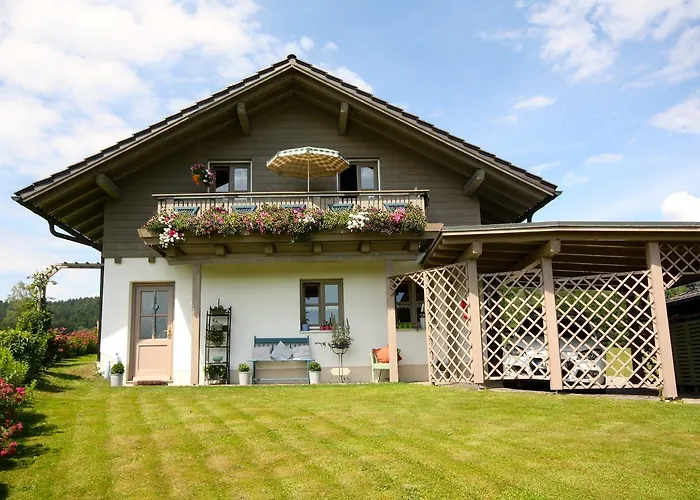 Und Holzapfel Appartement *