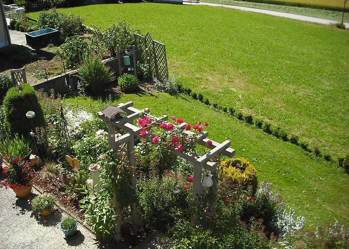 Appartement Und Holzapfel